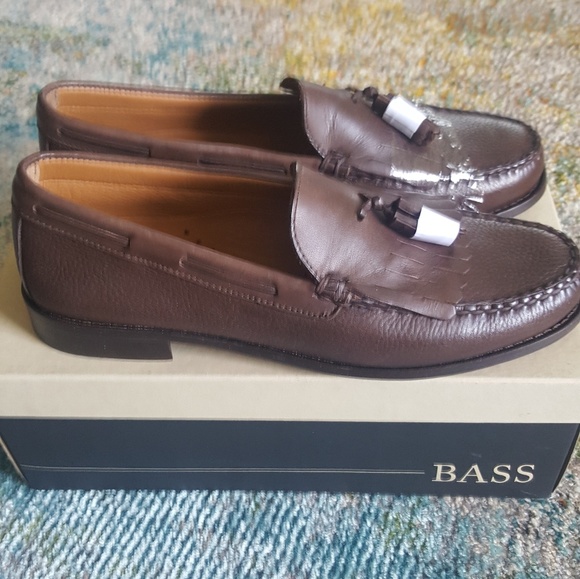 Bass Weejuns Stratton kilt tassel sz 11 M Brown. NEW in box - Picture 2 of 8